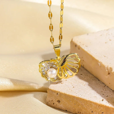 Pearly Shell Necklace