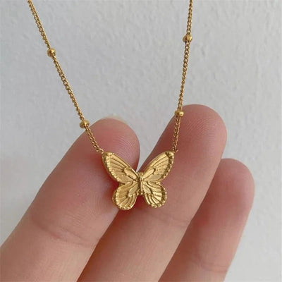 Grow Your Wings Necklace gold